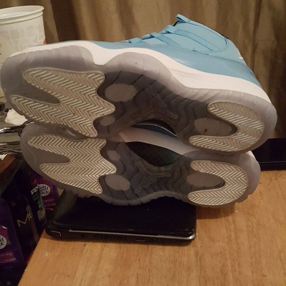 Air Jordan 11 retro Pantone Brand New main image 4